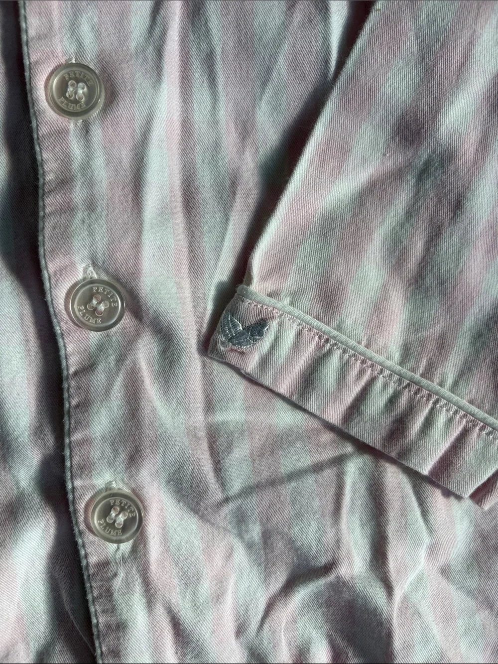 Petite Plume Twill Pajama Set in Pink Gingham, size 6. Excellent condition